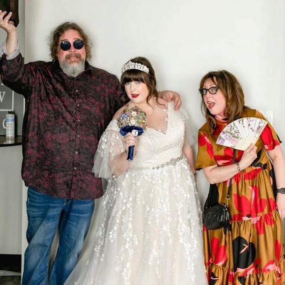 Plus size vintage wedding dress flutter sleeve and open back blush under layer - Picture 11 of 15